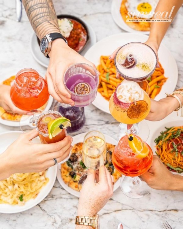 bachelorette-party-club