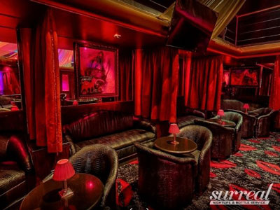 cristal room players